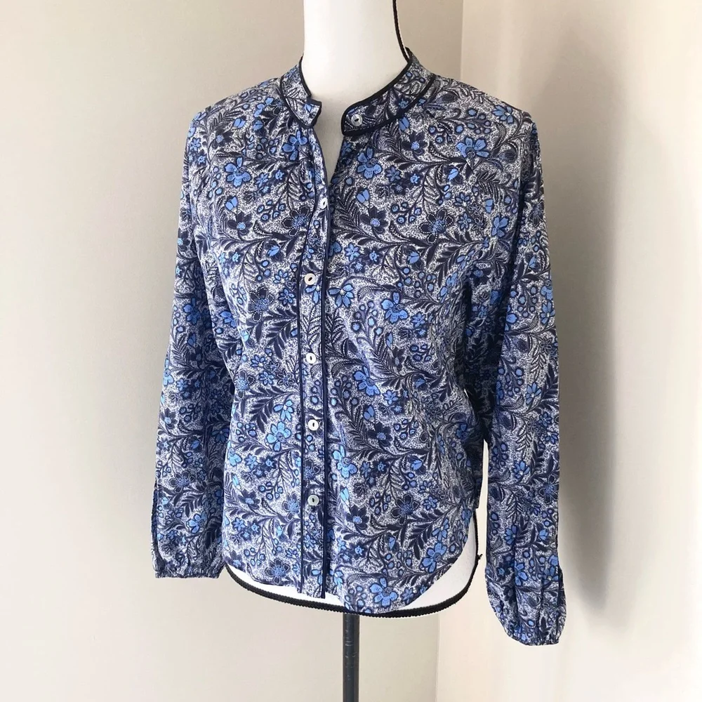 Evereve Sheila Floral Batik Piped Top Blue Black Size S